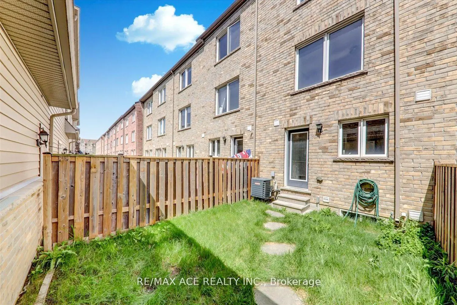 Additional image 20 of 43 Kawneer Terrace