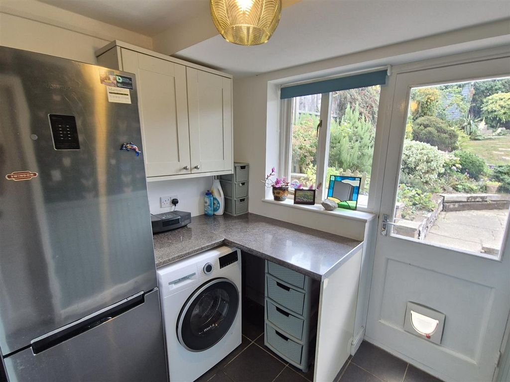 Additional image 9 of 4 bed semi-detached house for saleRedmoor Close, Market Bosworth CV13