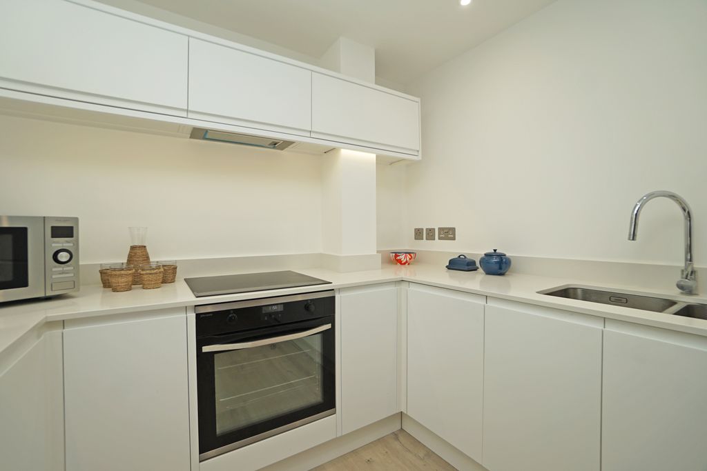 Additional image 12 of 2 bed flat for salePort Solent, Portsmouth PO6