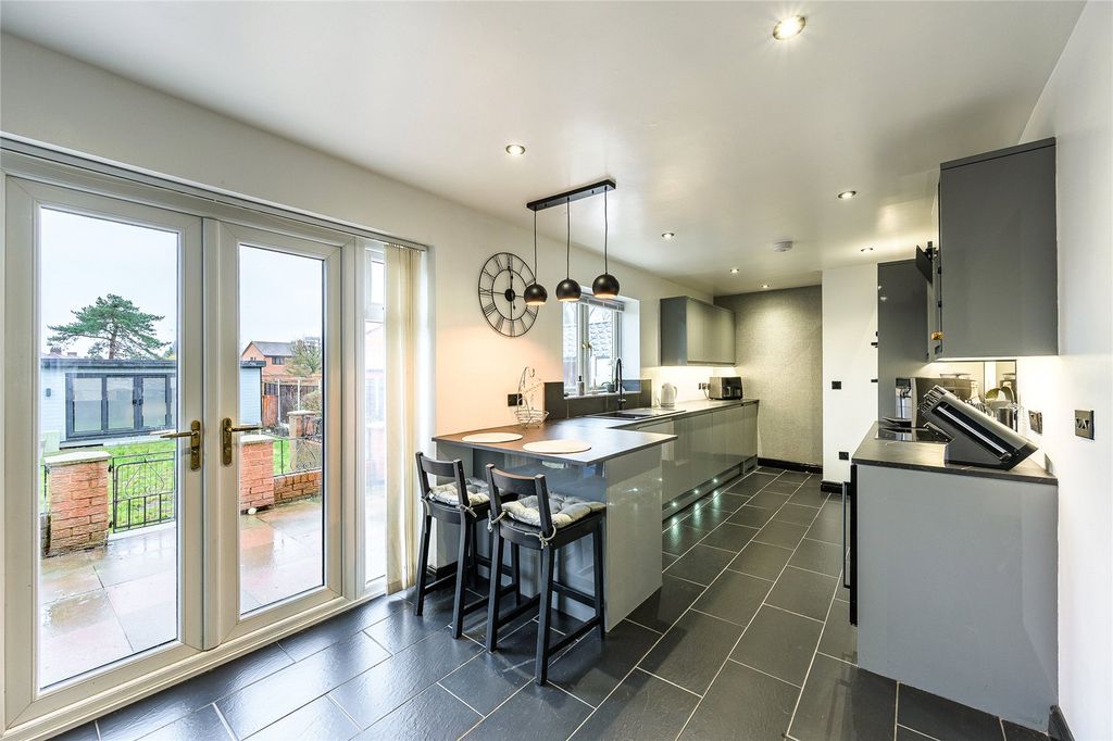 Additional image 2 of 3 bed semi-detached house for saleWinchester Road, Fordhouses, Wolverhampton, West Midlands WV10