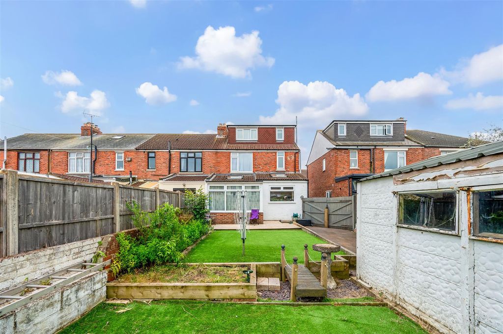 Additional image 13 of 4 bed end terrace house for saleMadeira Road, Portsmouth PO2