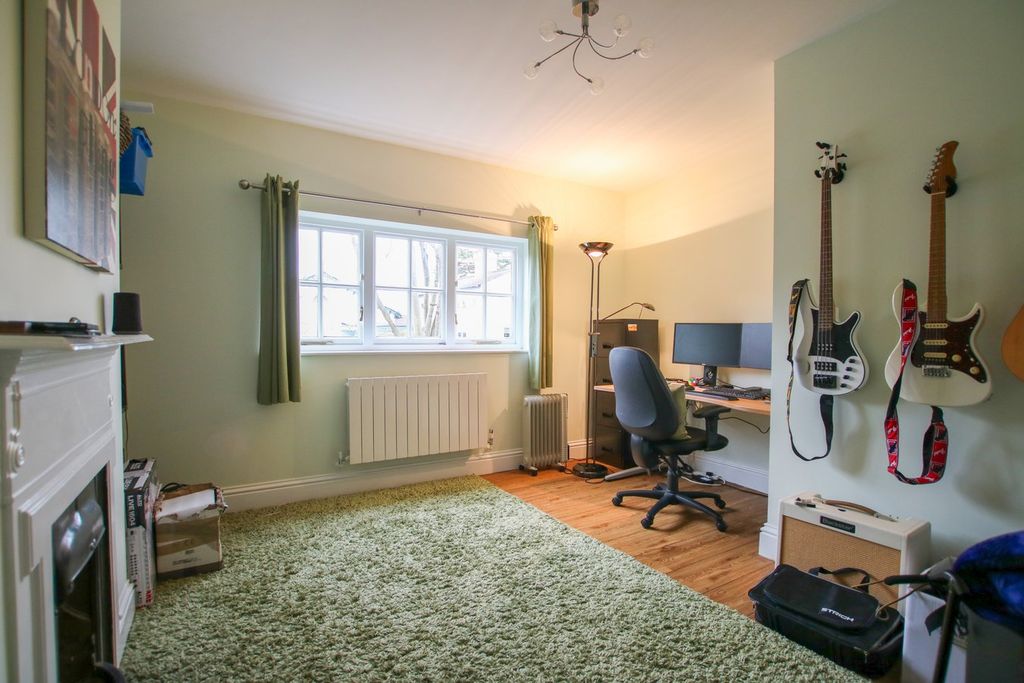 Additional image 14 of 5 bed detached house for saleMilton Road, Wokingham RG40