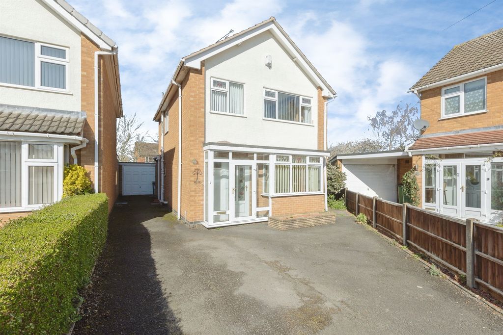 Additional image 2 of 3 bed detached house for saleLichfield Drive, Blaby, Leicester LE8