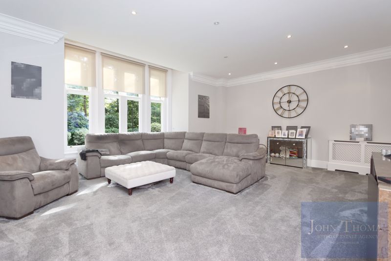 Additional image 5 of 2 bed flat for saleRepton Park, Regents Drive, Woodford Green IG8