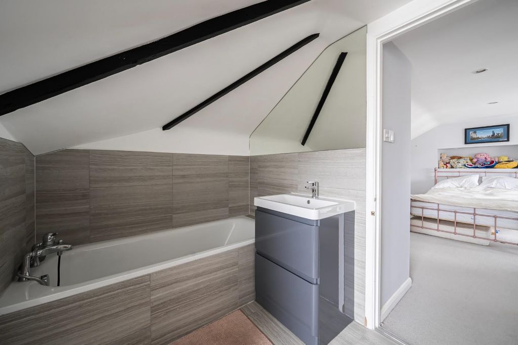 Additional image 14 of 3 bed maisonette for saleOxford Road, Windsor, Berkshire SL4