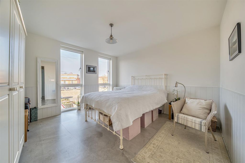 Additional image 12 of 2 bed flat for saleOld Bridge Road, Whitstable CT5