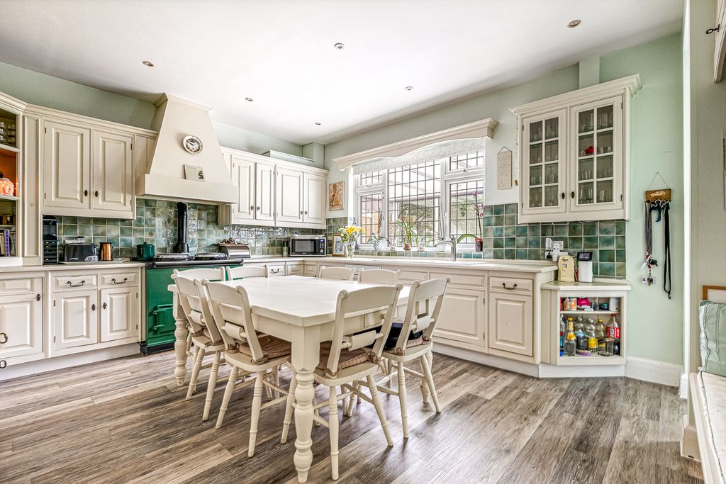 Additional image 8 of 6 bed detached house for sale5 Birches Road, Codsall WV8