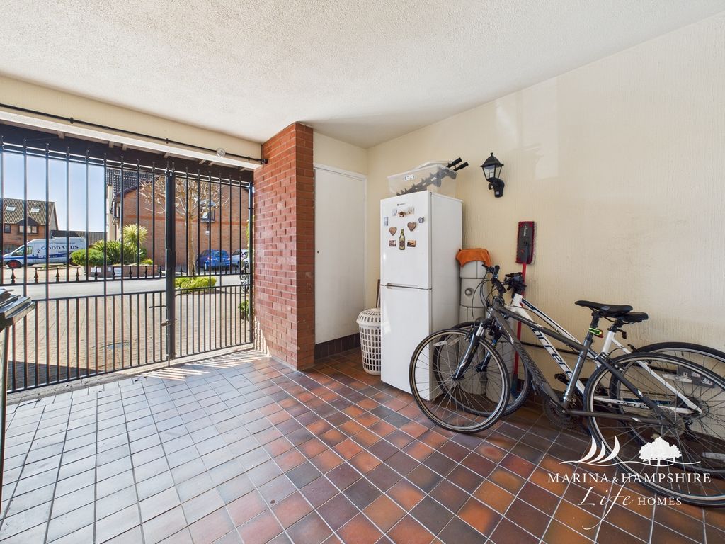 Additional image 24 of 3 bed town house for saleCarne Place, Port Solent PO6