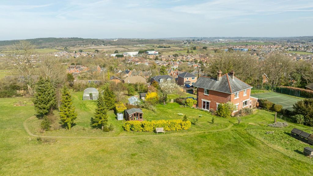 Additional image 24 of 4 bed detached house for saleCalbourne Road, Newport PO30