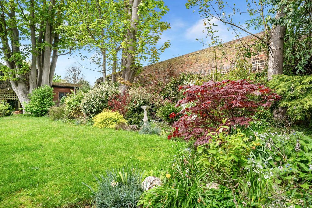 Additional image 36 of 5 bed detached house for saleCampion Gardens, Woodford Green IG8