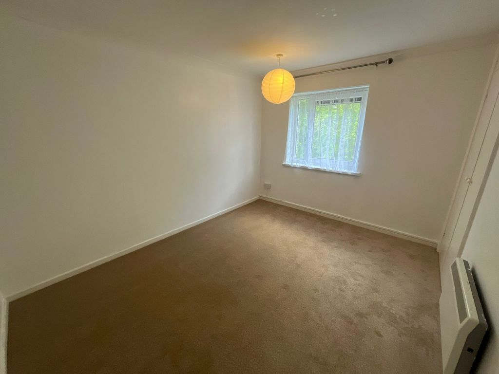 Additional image 7 of 2 bed flat for saleLinford Crescent, Southampton SO16