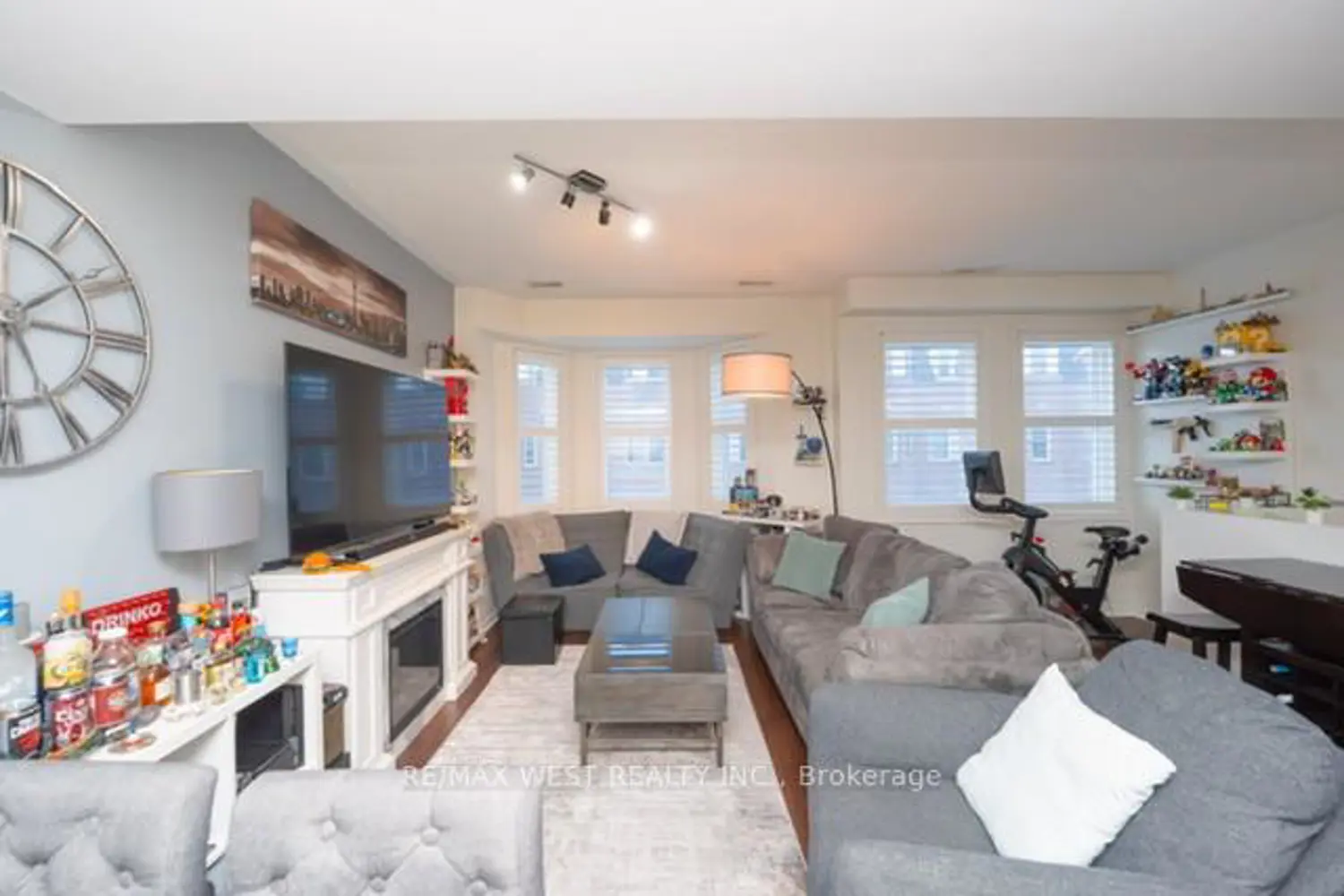 Additional image 6 of 760 Lawrence Avenue 59