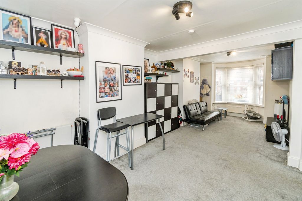 Additional image 7 of 2 bed terraced house for saleRomsey Road, Southampton SO16