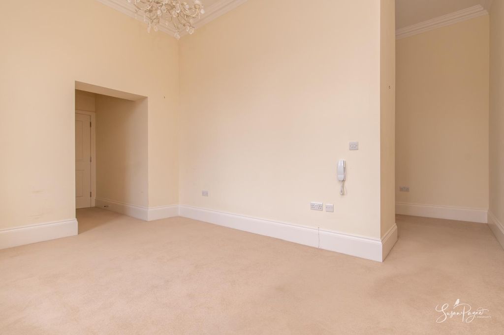Additional image 7 of 2 bed flat for saleWhitecroft Park, Newport PO30