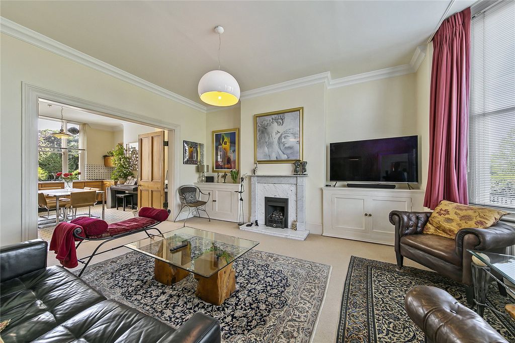 Additional image 4 of 3 bed maisonette for saleStuart Court, Richmond Hill, Richmond, Surrey TW10