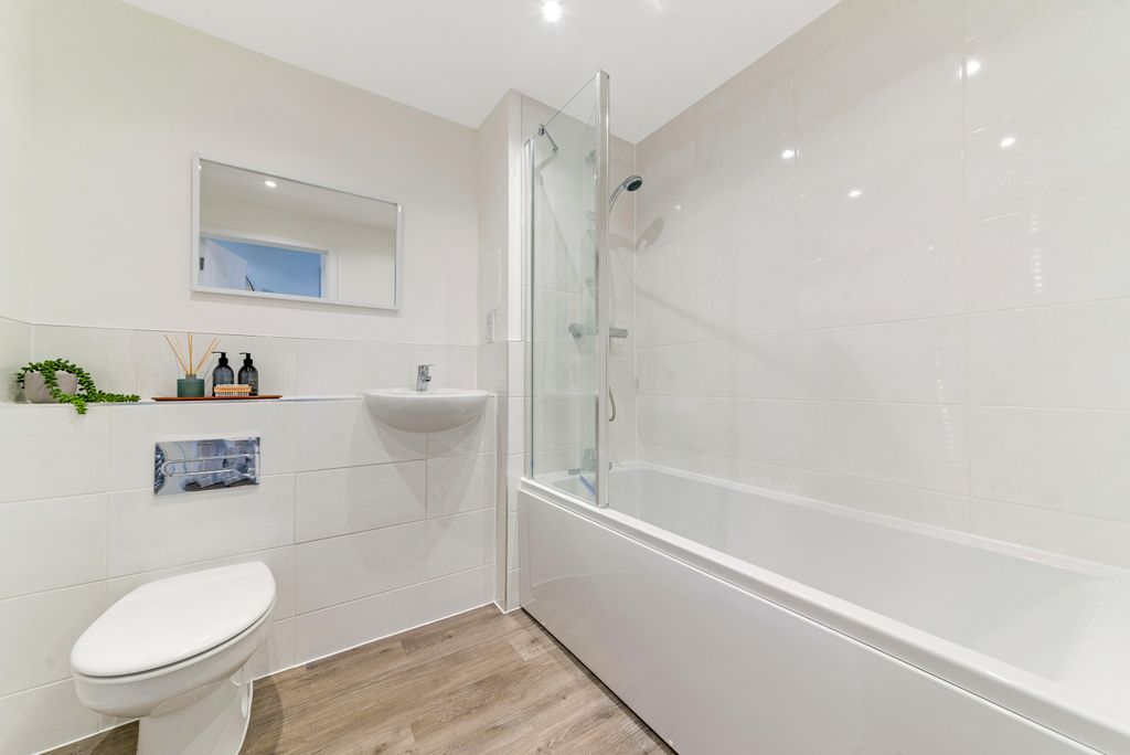 Additional image 4 of 2 bed flat for saleOff Thanet Way, Whitstable CT5