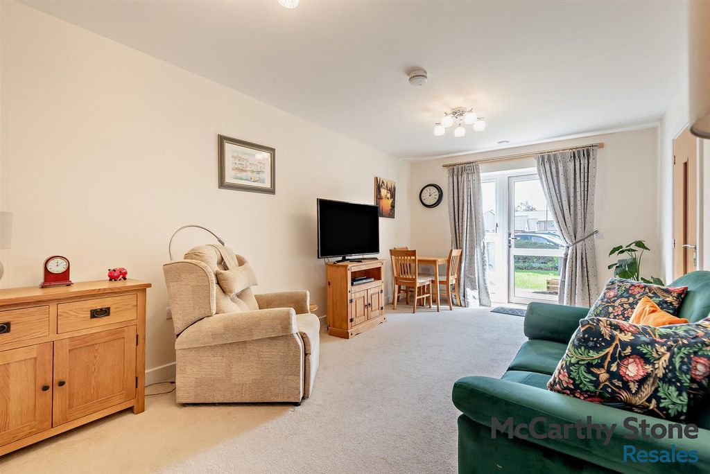 Additional image 30 of 2 bed flat for saleHampton Place, Hampton Close, Shirley, Southampton SO15