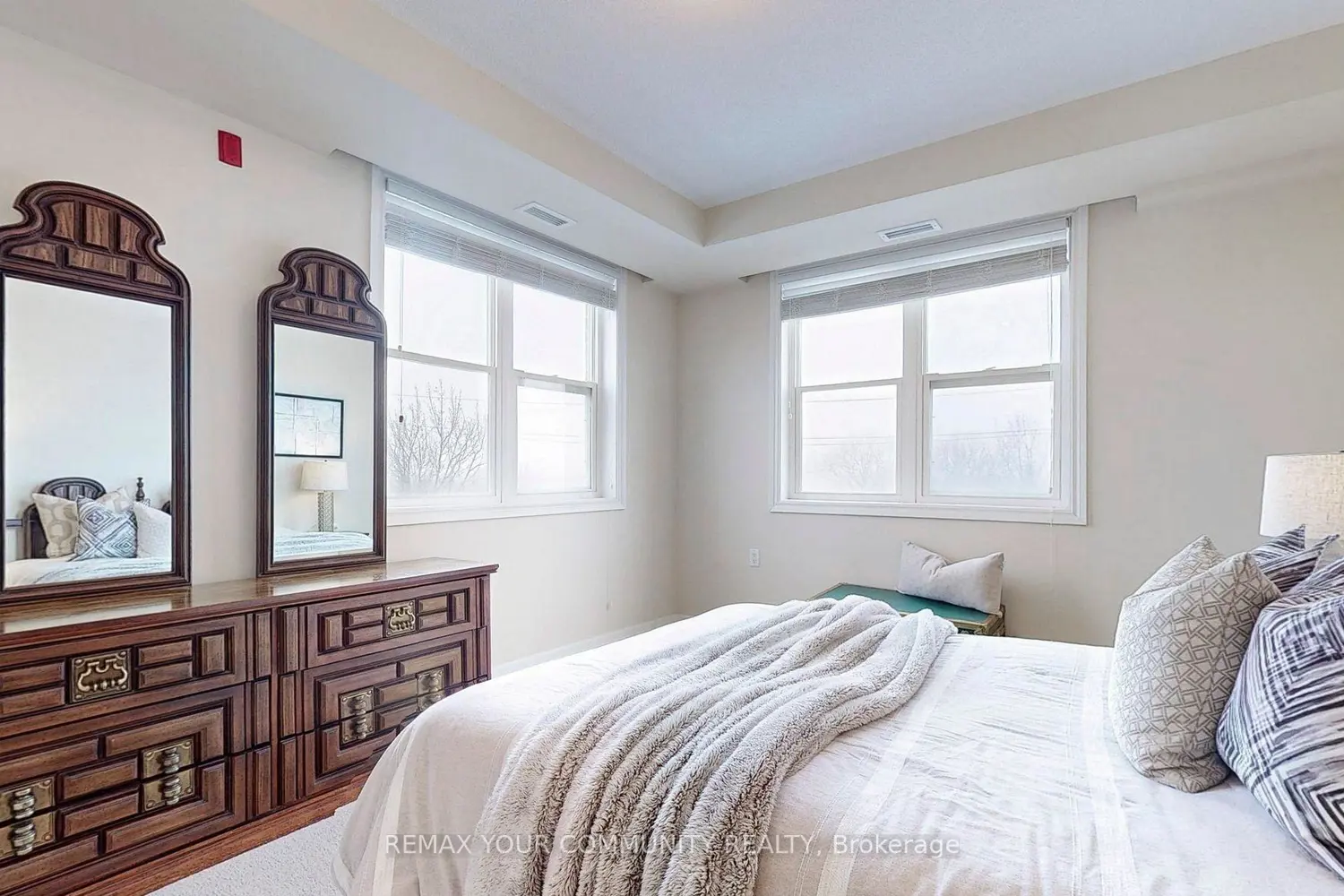 Additional image 12 of 15450 Yonge Street 205