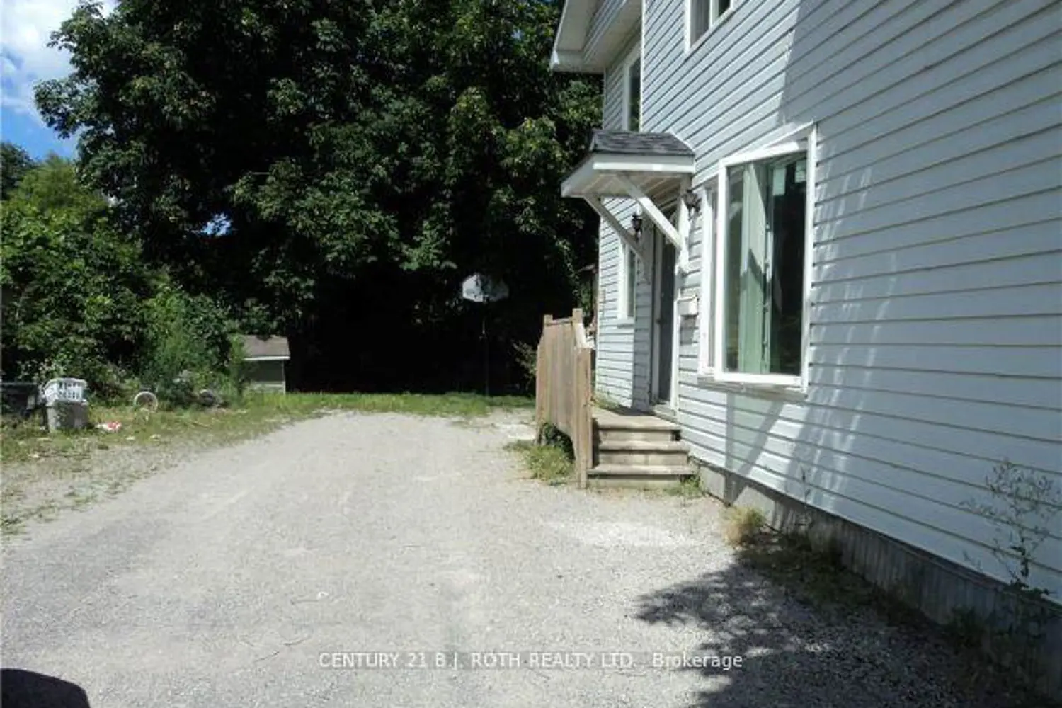 Additional image 4 of 136 Barrie Road