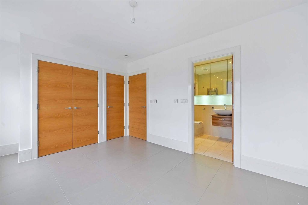 Additional image 19 of 5 bed terraced house for saleClaremont Road, Windsor, Berkshire SL4