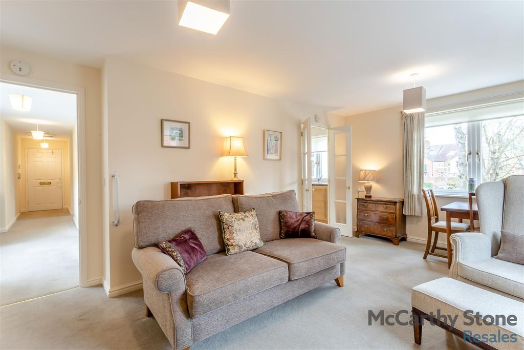 Additional image 2 of 2 bed flat for saleRowleys Court, Sandhurst Street, Oadby, Leicester LE2