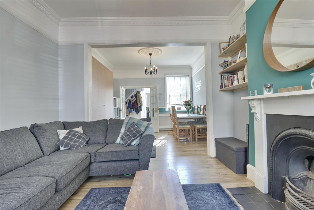 Additional image 8 of 3 bed property for saleMunster Road, Portsmouth PO2