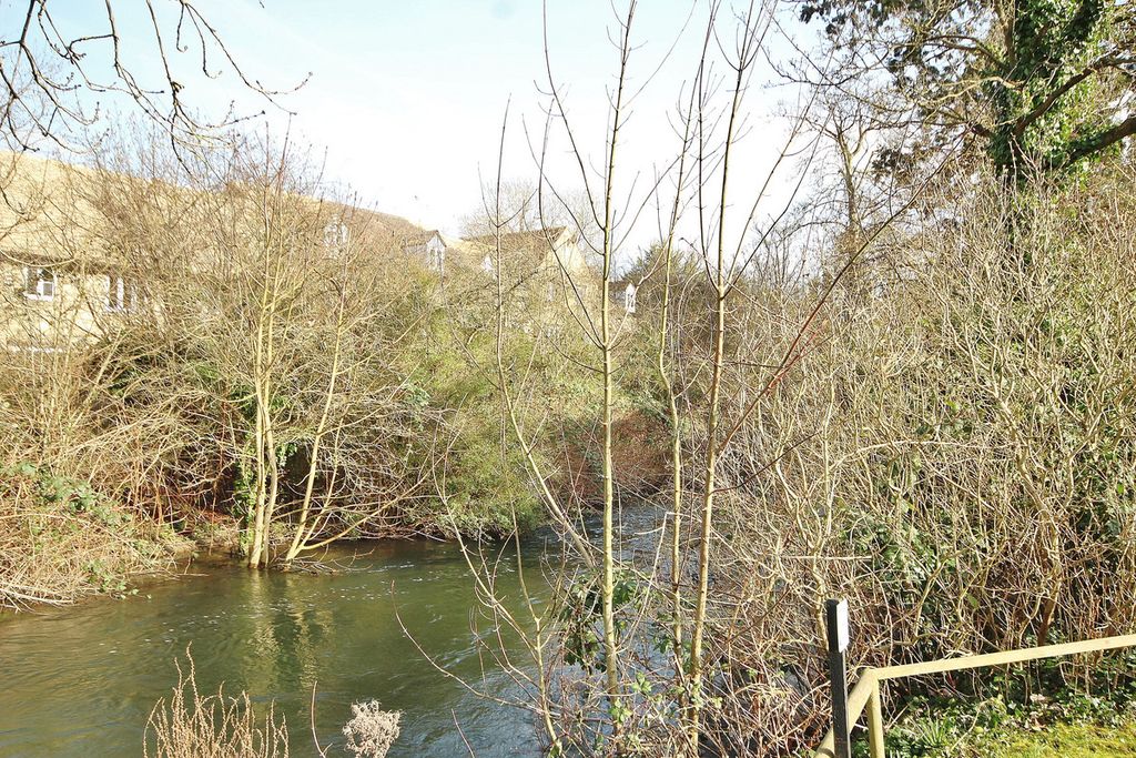 Additional image 11 of 2 bed flat for saleRiverside Gardens, Witney OX28