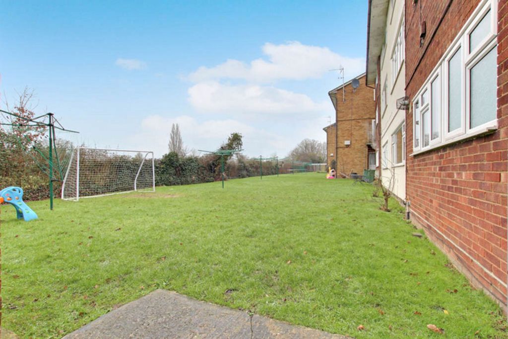 Additional image 15 of 2 bed flat for saleMarket Avenue, Wickford SS12