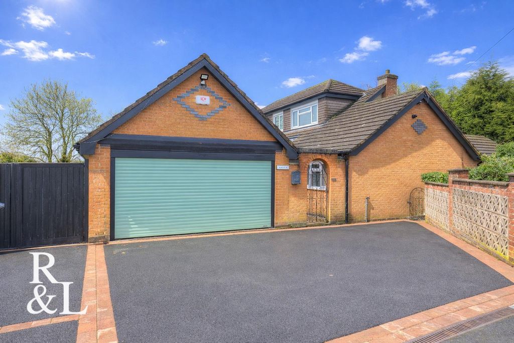 Additional image 2 of 4 bed detached house for saleYork Close, Measham, Swadlincote DE12