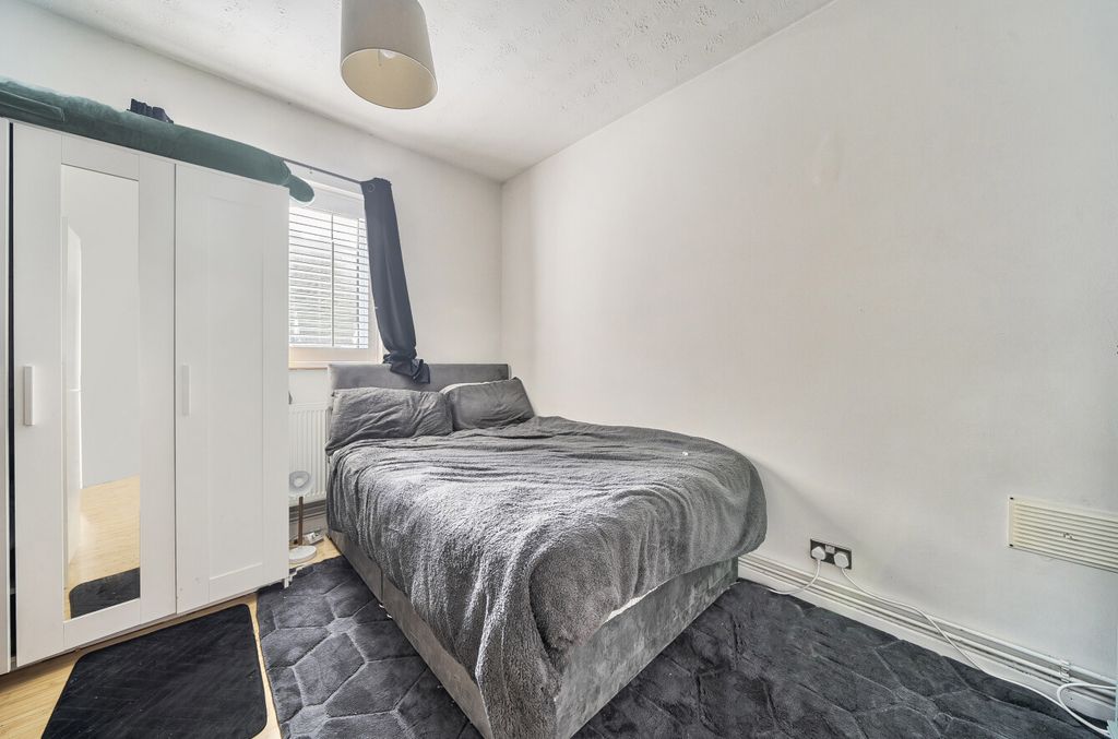 Additional image 4 of 2 bed flat for saleWinchester Road, Shirley, Southampton, Hampshire SO16