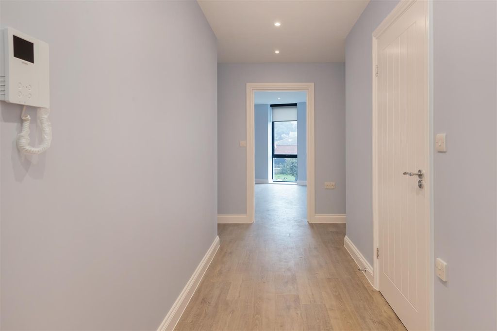 Additional image 14 of 2 bed flat for saleBeach Walk, Whitstable CT5