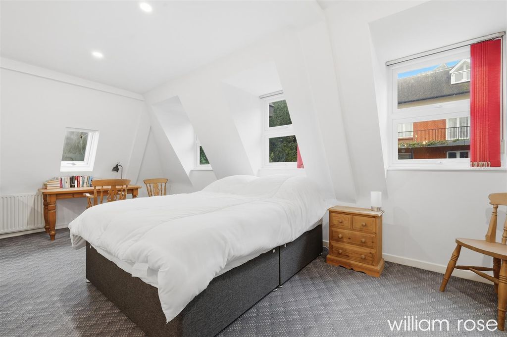 Additional image 31 of 7 bed semi-detached house for saleBroomhill Road, Woodford Green IG8