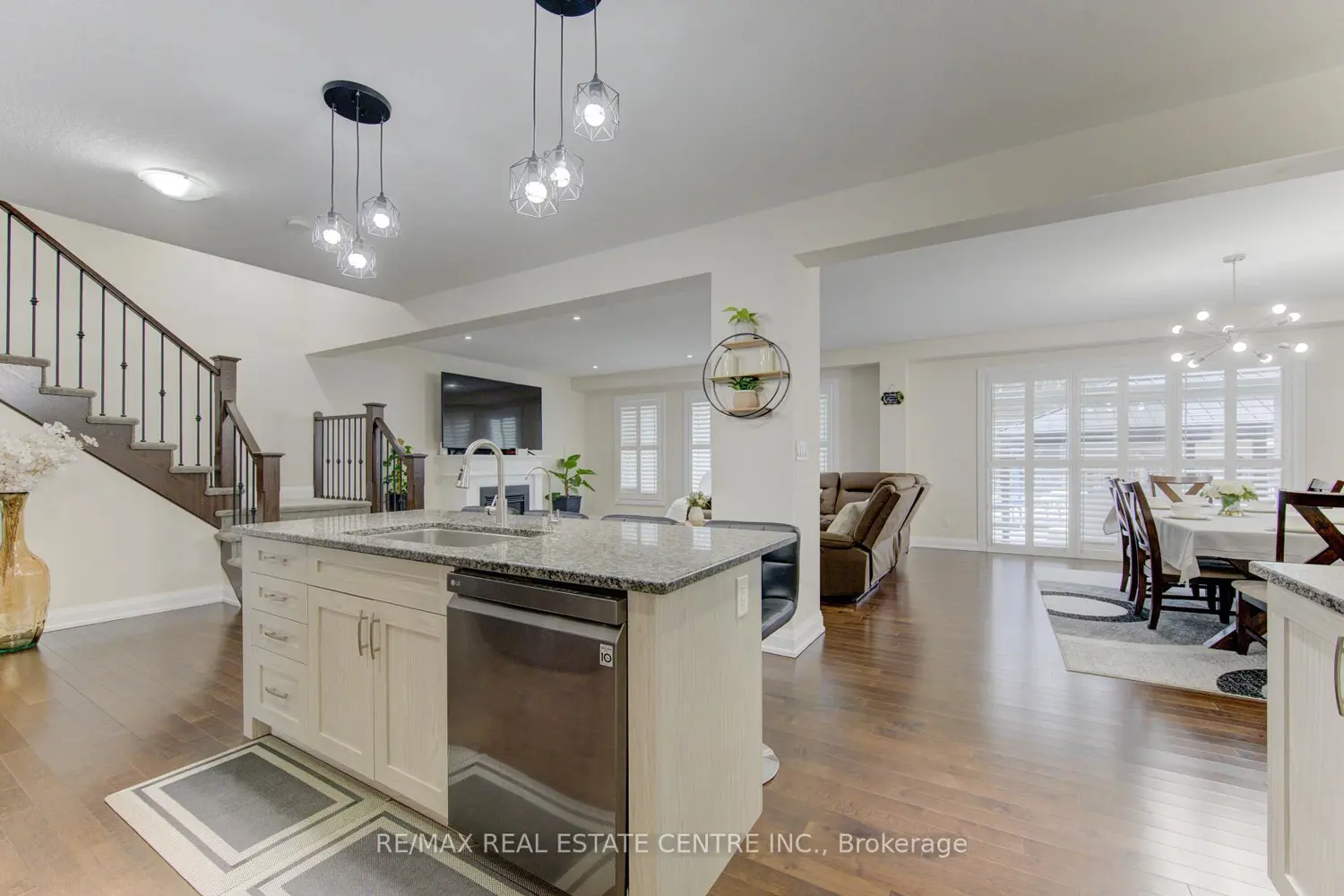 Additional image 4 of 285 Sedgewood Street