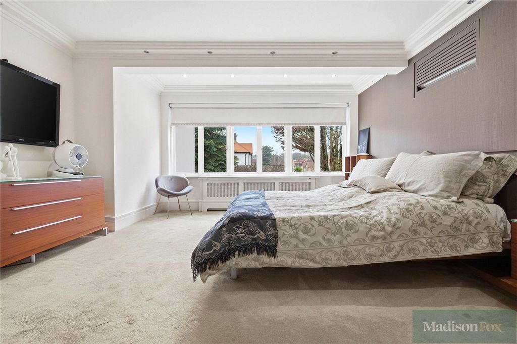 Additional image 29 of 5 bed detached house for saleMonkhams Lane, Woodford Green IG8