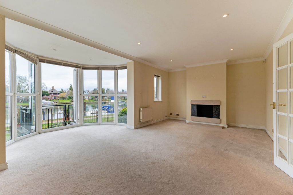 Additional image 9 of 2 bed flat for saleWindsor Road, Windsor SL4