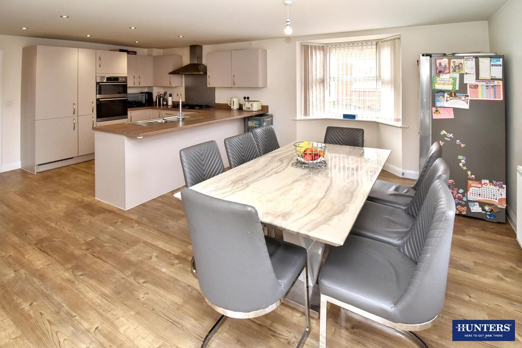 Additional image 6 of 5 bed detached house for saleOswins View, Wigston LE18