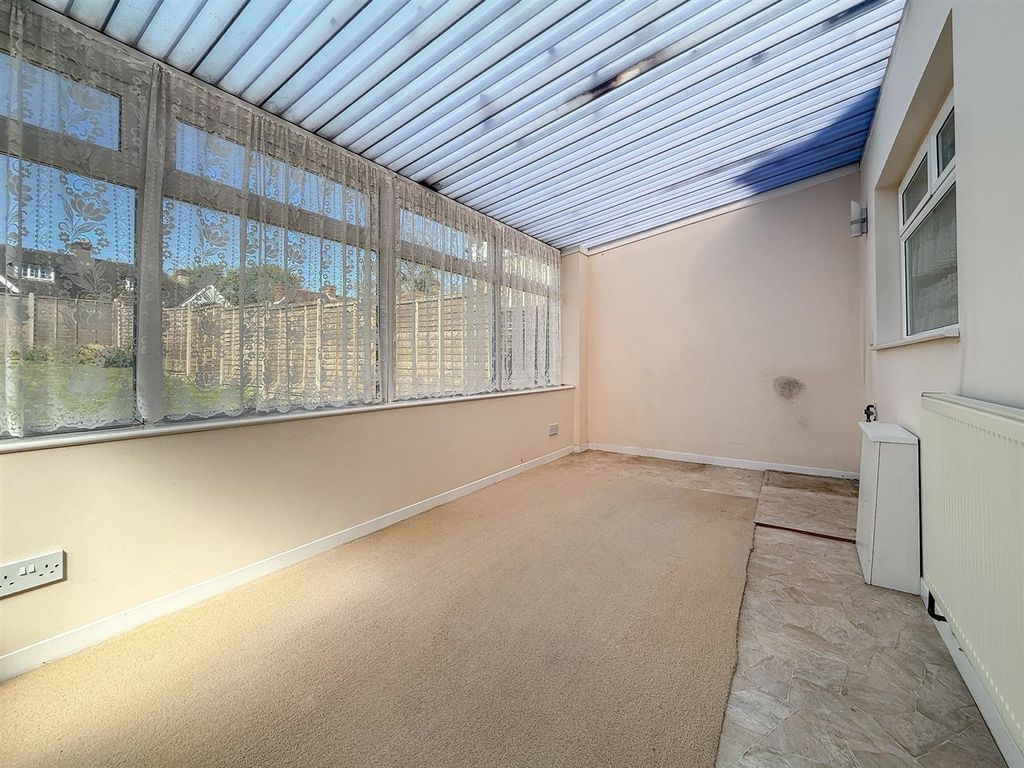 Additional image 8 of 3 bed semi-detached bungalow for saleLeith Avenue, Portchester PO16