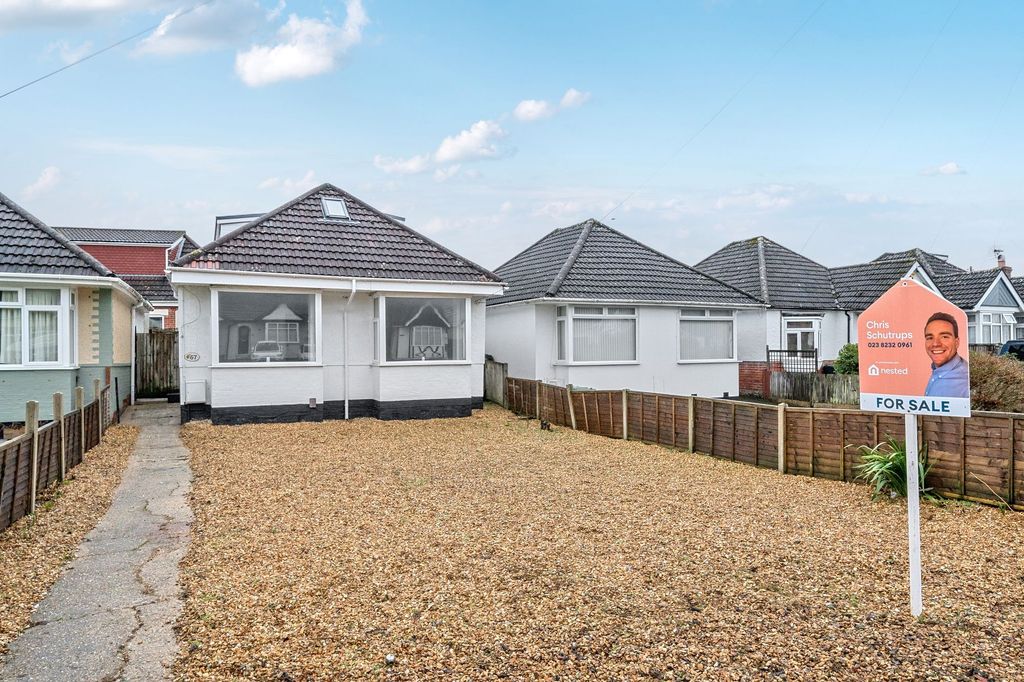 5 bed detached bungalow for saleMerridale Road, Southampton SO19