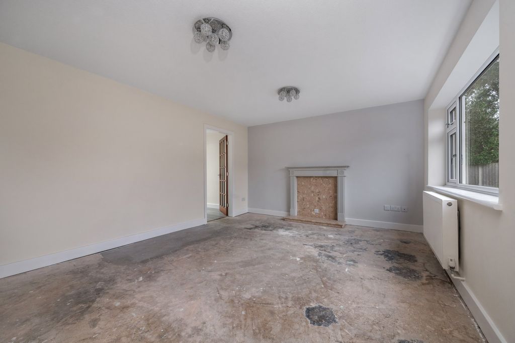 Additional image 5 of 3 bed semi-detached house for salePriory Road, Market Bosworth CV13