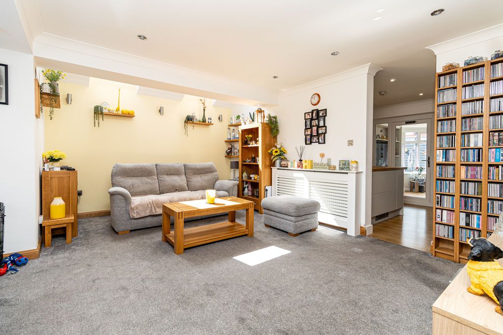 Additional image 9 of 2 bed end terrace house for saleMelrose Close, Southsea PO4