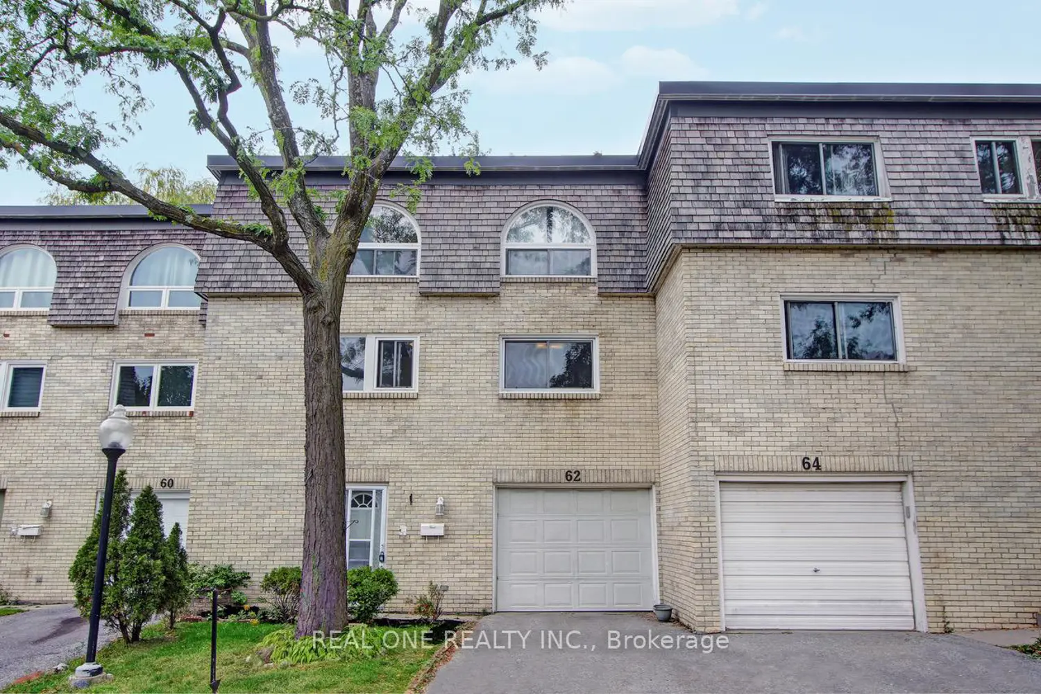 62 Courville Coach Way