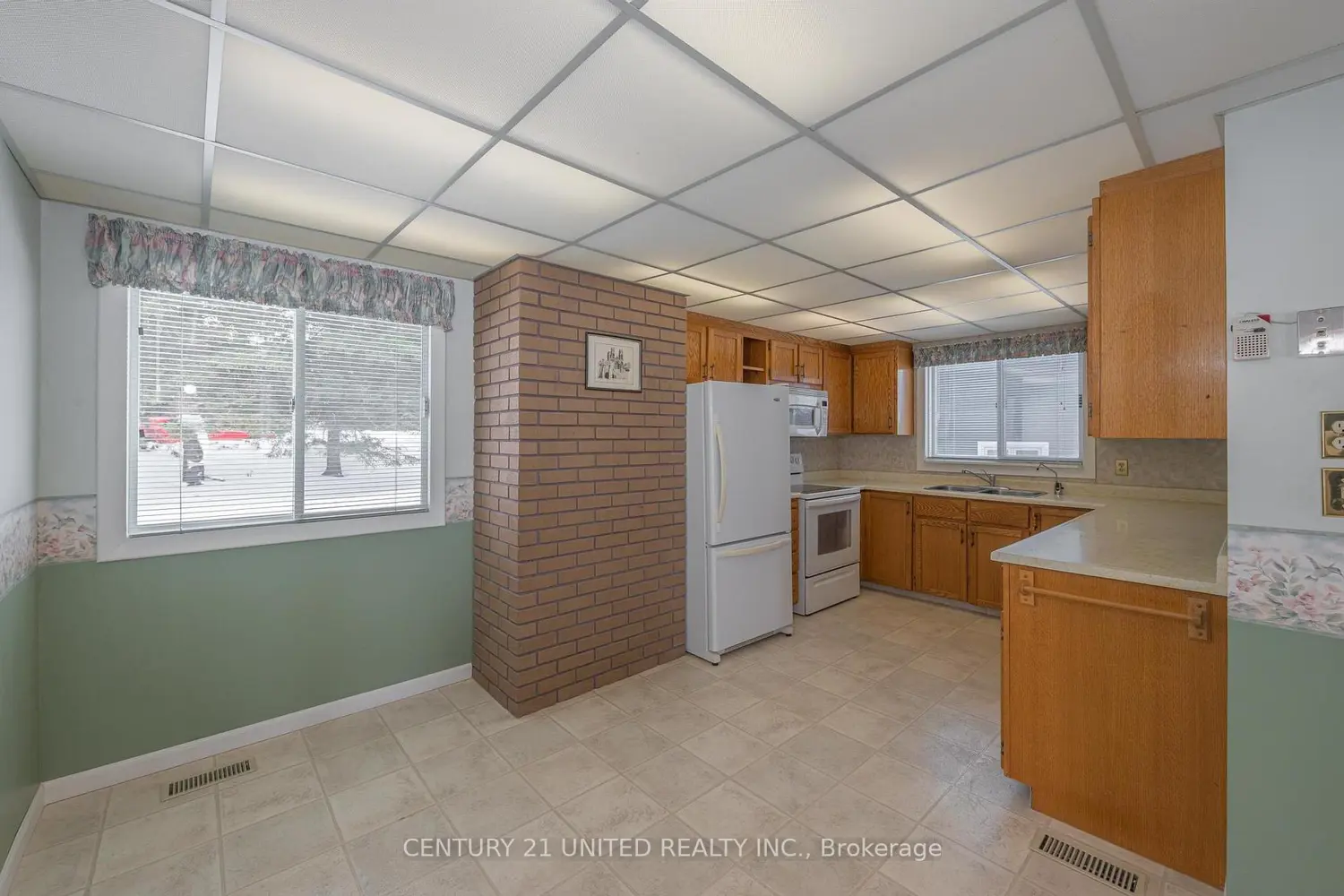 2412 Upper Chemung Drive photo 4