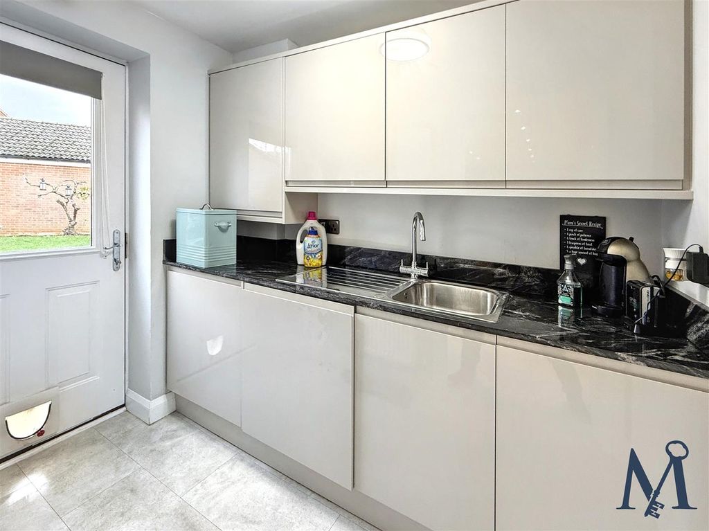 Additional image 7 of 5 bed detached house for saleClover Way, Syston, Leicester LE7