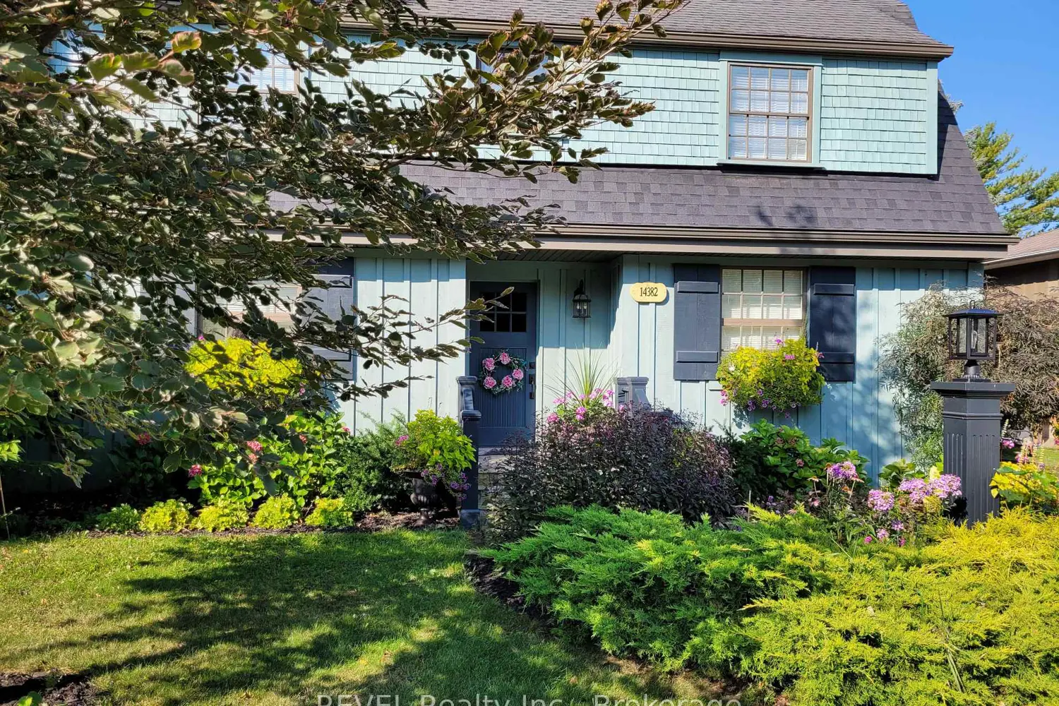 14382 Niagara River Parkway