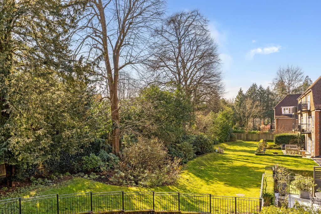 Additional image 5 of 2 bed flat for saleCross Road, Ascot SL5