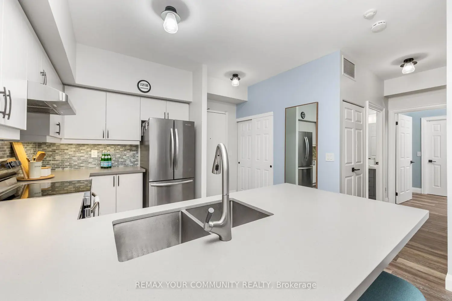 Additional image 2 of 9973 Keele Street 202