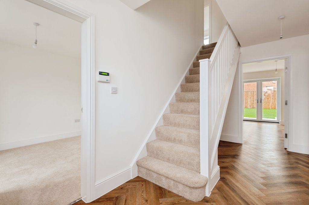 Additional image 15 of 5 bed detached house for saleVictoria Place, Bevan Way, Widnes, Cheshire WA8