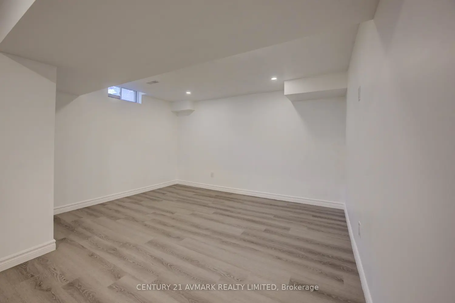 Additional image 11 of 4893 Northgate Crescent