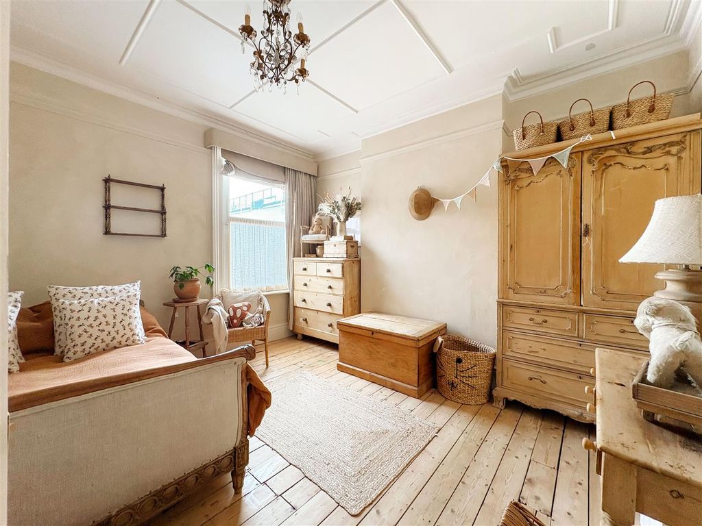 Additional image 7 of 5 bed terraced house for saleNew Parade, Worthing BN11