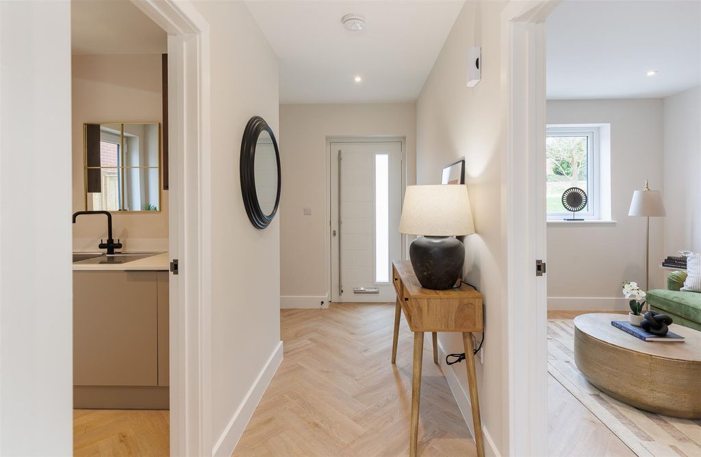 Additional image 12 of 5 bed property for saleGatcombe, Isle Of Wight PO30